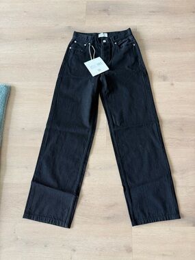 Still Here Everyday Jean in Black Black